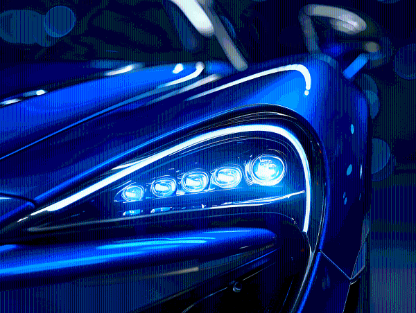 千庫網(wǎng)_藍色跑車車燈_攝影圖編號20621254